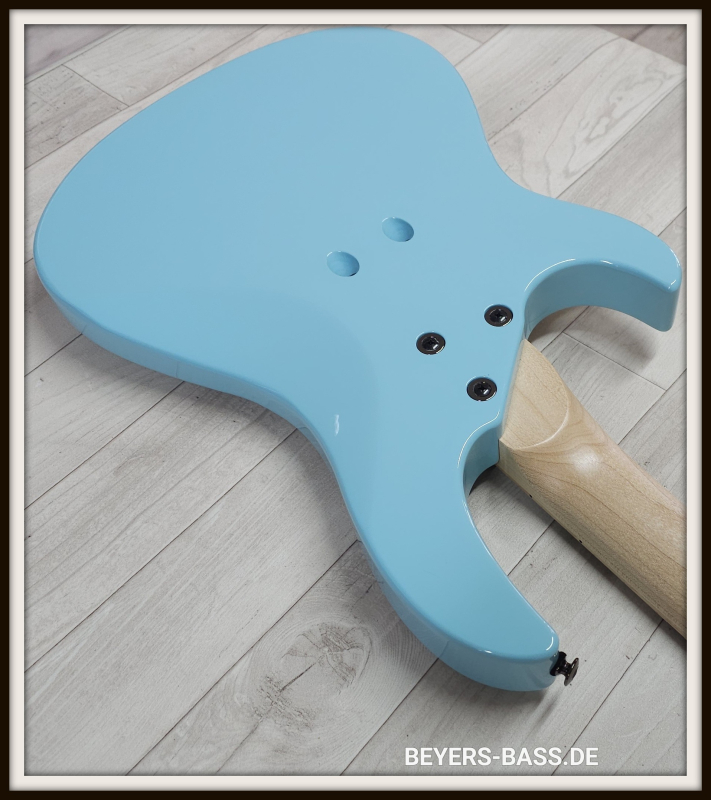 Yamaha Billy Sheehan Attitude LTD III, Sonic Blue, Signature